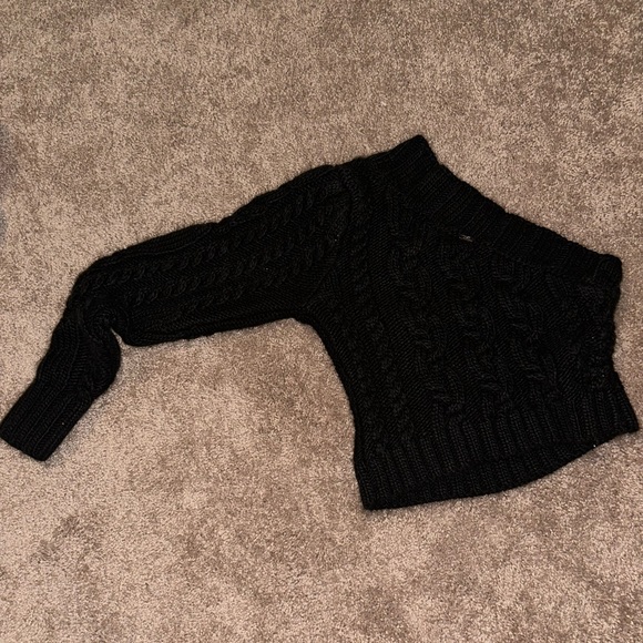 One should knitted sweater - Picture 2 of 2